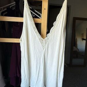 Lace Trim V-Neck Tank Top